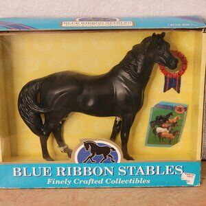 Blue Ribbon Stables Blue Box Spanish Barb Horse Brown & Black MIB Ribbon